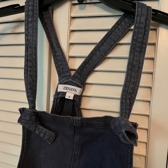 NWT Zenana Washed Knot Strap BlackBerry Romper - Picture 2 of 3